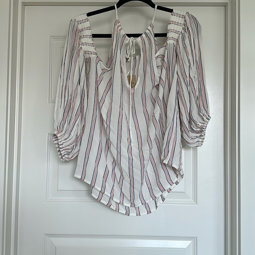 🆕 American Eagle top